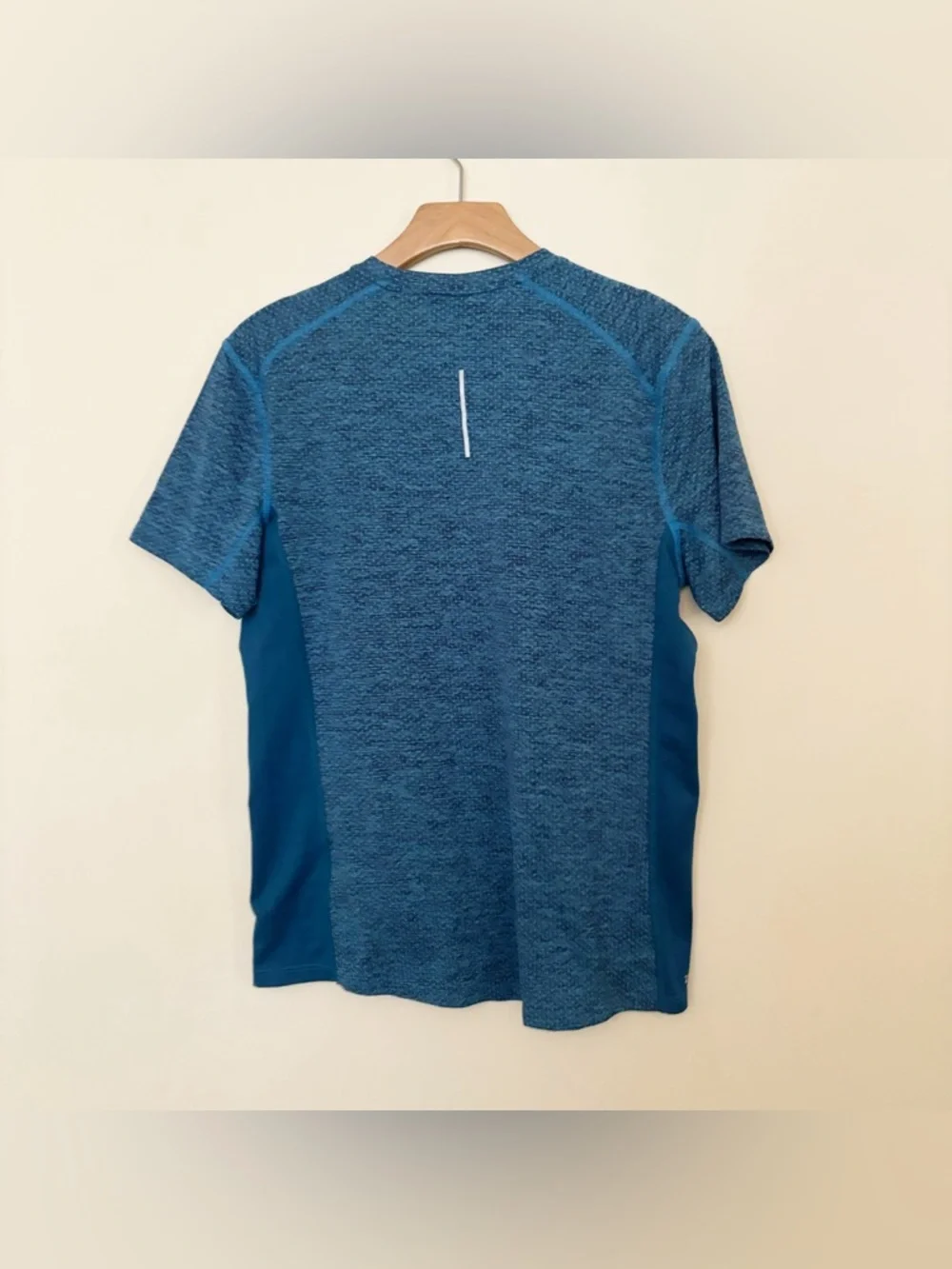 Nike Breathe Miler Running T-shirt Mens Size Medium Short Sleeve Tee Performance